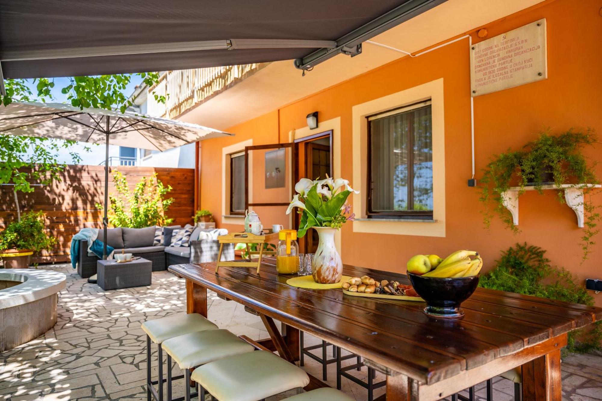 וינקורן E-M Apartments With Private Pool מראה חיצוני תמונה