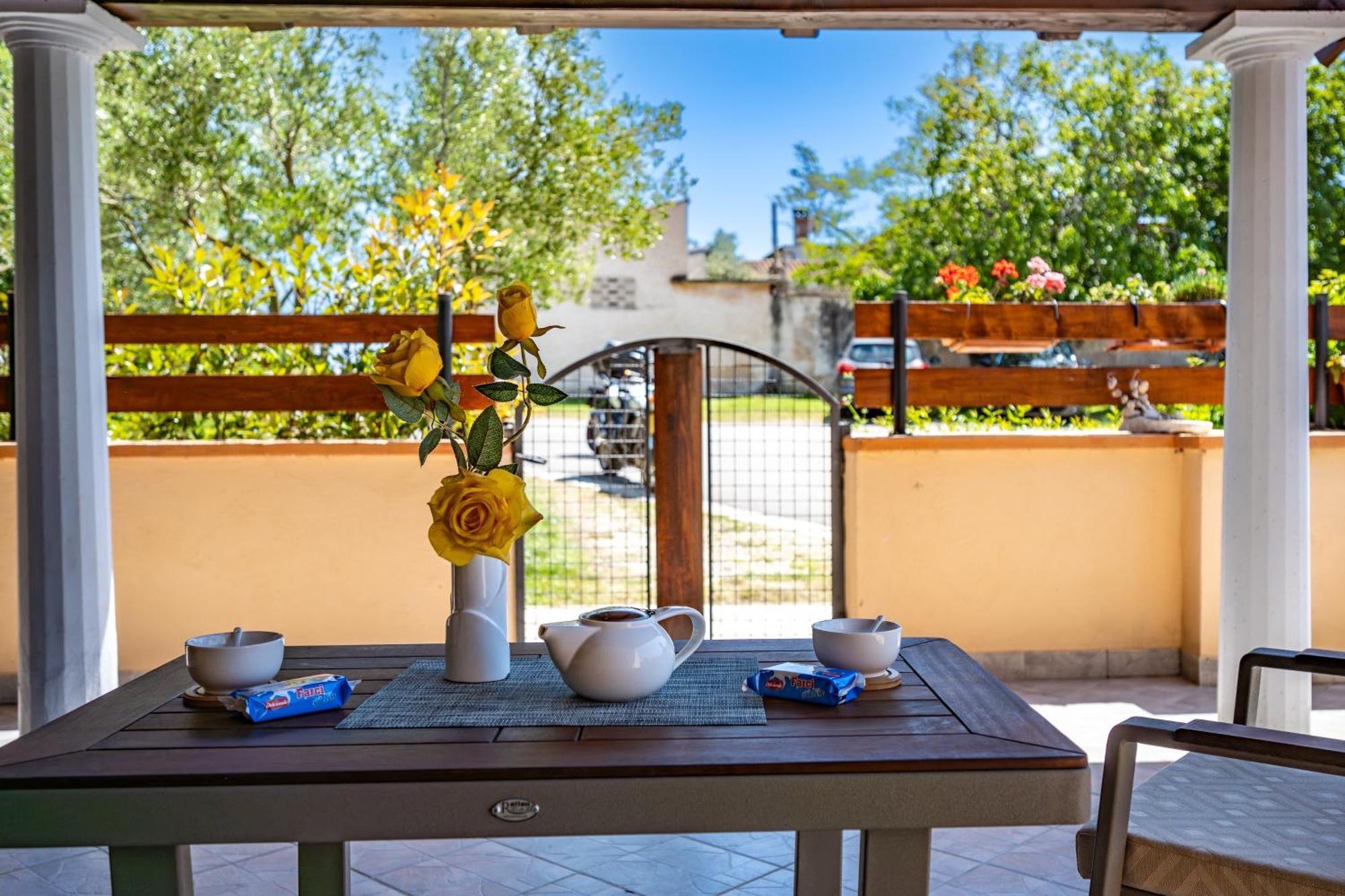 וינקורן E-M Apartments With Private Pool מראה חיצוני תמונה