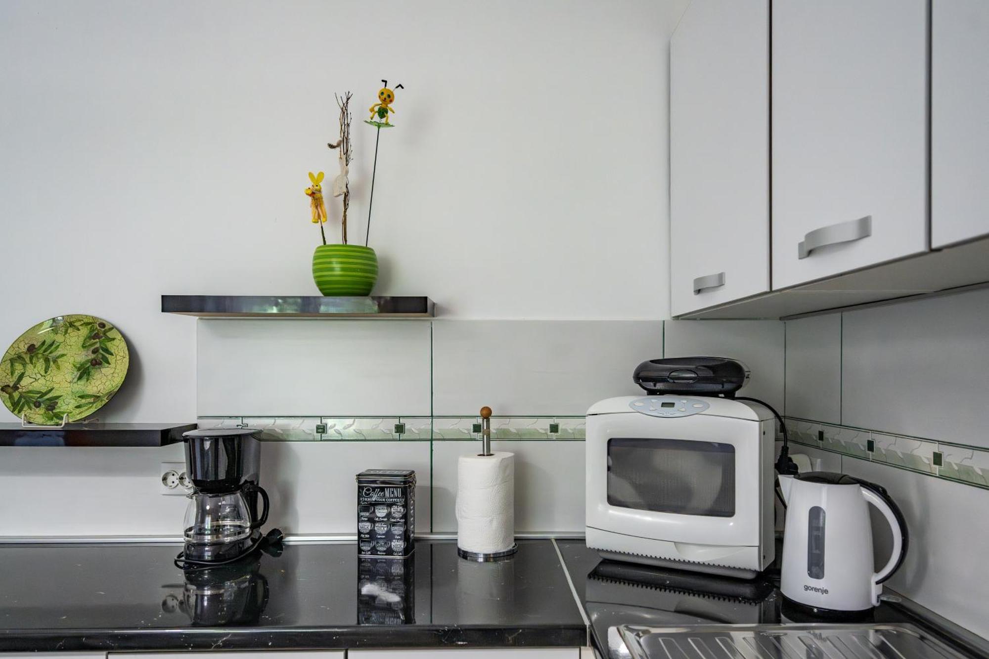 וינקורן E-M Apartments With Private Pool מראה חיצוני תמונה